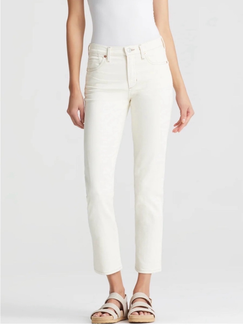 Citizens Of Humanity Cara High-Rise Jeans in White, Size 30